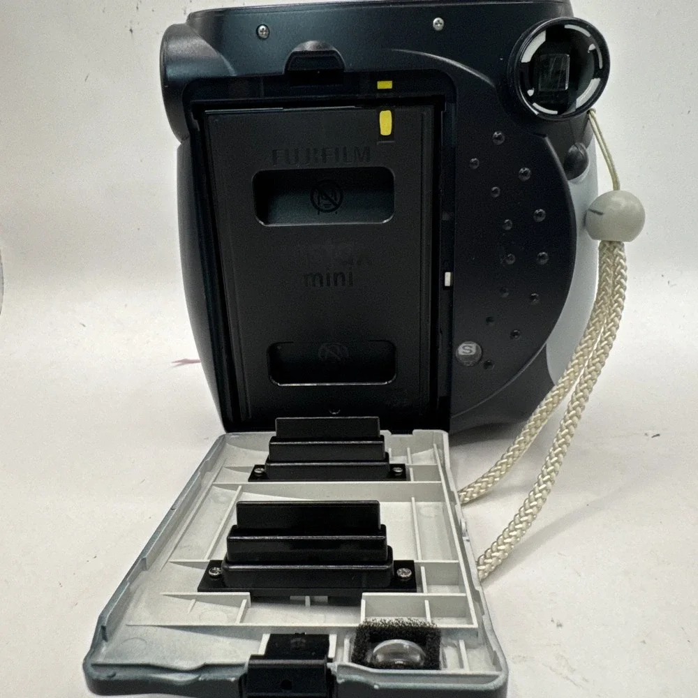 Polaroid 300 Instant Film Camera - Tested WORKS GREAT! missing battery cover.
